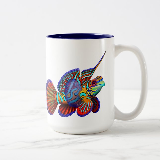 La tasse de poissons de Dragonet Goby de mandarine (Droit)