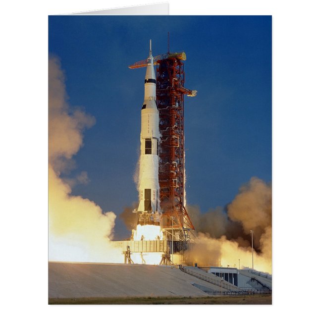 La Terre tremble pendant que Saturne V Blade Skywa (Devant)