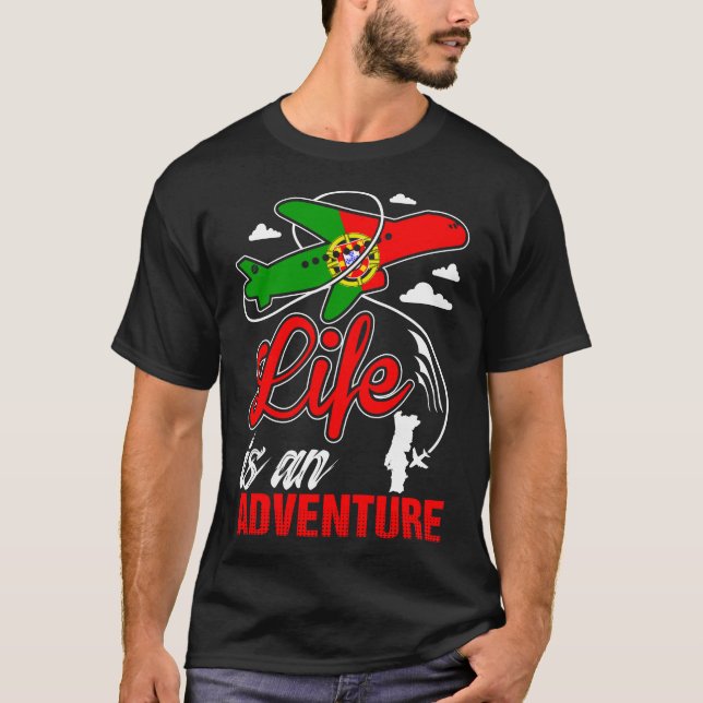 La Vie Portugaise Est Un Tshirt D'Aventure (Devant)
