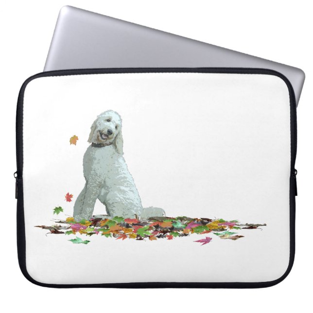 Labradoodle Dog In Leaves Laptop Sleeve (Vorderseite)