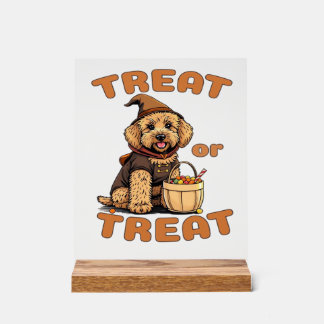 Labradoodle Halloween Dog Costume �Treat or Treat� Acrylschild