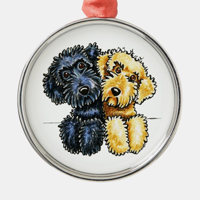 Labradoodles Schwarz Gelb verschraubt Silbernes Ornament (Vorne)