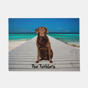 Labrador Chocolat personnalisé sur le tapis de por