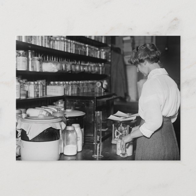 Labrador der Chemie-Frau in den 1910er Jahren Postkarte (Vorderseite)