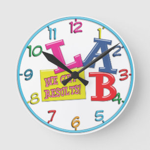LABRADOR-MOTTO-LABOR ERHALTEN WIR ERGEBNISSE! RUNDE WANDUHR
