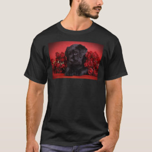 Labrador-Welpe mit Rote Rosen T-Shirt