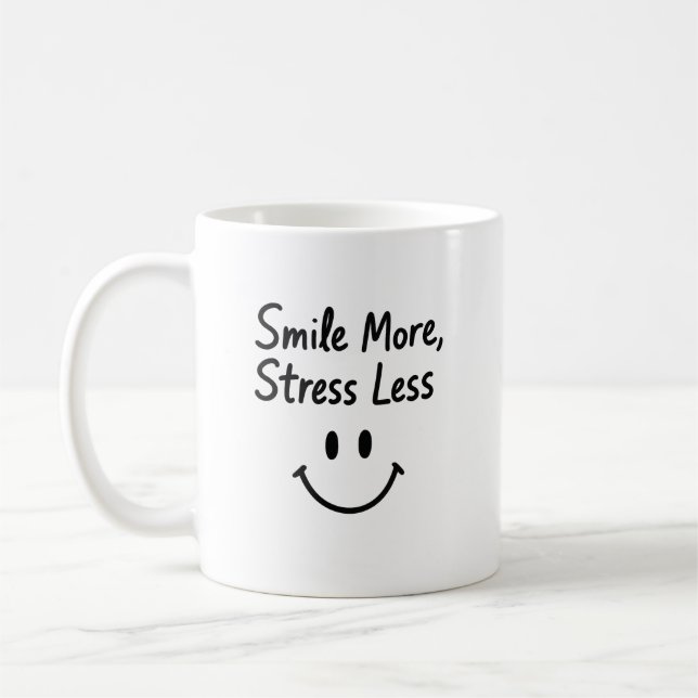 Lächeln Sie noch mehr, drücken Sie weniger Doodle- Kaffeetasse (Links)