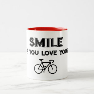 Lächeln Sie, wenn Sie Ihr Fahrrad lieben Zweifarbige Tasse