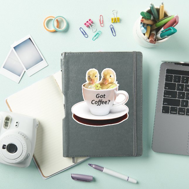 Lächelnd Funny Coffee Meme Niedliche Chicks Hühner Aufkleber (iPad Hülle)