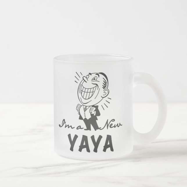 Lächelnd New Yaya Tshirts und Geschenke Mattglastasse (Rechts)