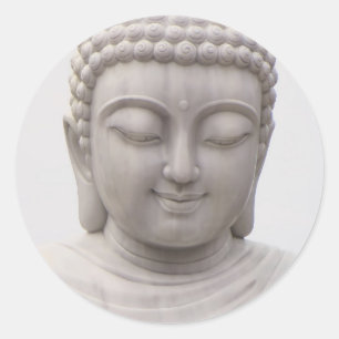 Lächelnder gelassener Buddha Inspirierende Liebe F Runder Aufkleber