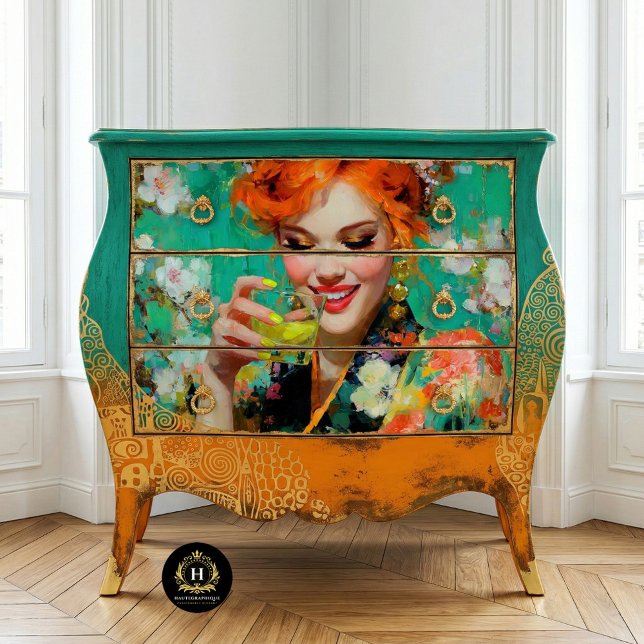Lächelnder Redhead mit Lemon Cocktail Decoupage Seidenpapier (Von Creator hochgeladen)