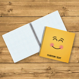 Lächelndes Gesicht mit lächelnden Augen Notizbuch