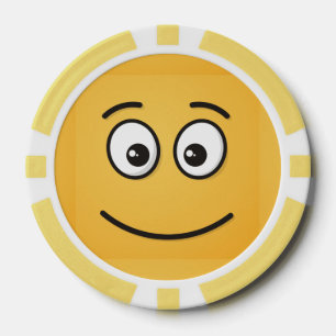 Lächelndes Gesicht mit offenen Augen Pokerchips