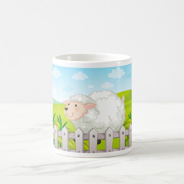 Lächelndes Schaf in sonniger Landschaft Kaffeetasse (Von Creator hochgeladen)