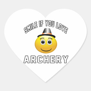 Lächle, wenn du Archery Liebe hast. Herz-Aufkleber