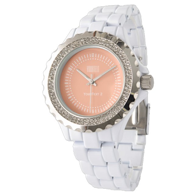 Lachs Rosa Dekor Hintergrund Personalisiert Armbanduhr (Schrägansicht)