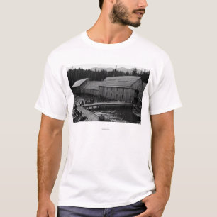 Lachskonservenfabrik nahe Ketchikan, Alaska T-Shirt