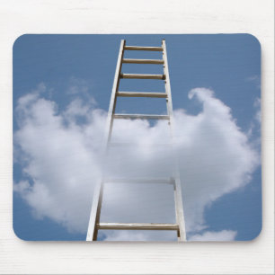 Ladder in Wolken Mousepad