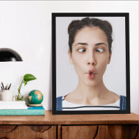 Laden Sie Ihr lustiges Gesichtsfoto Selfie hoch
