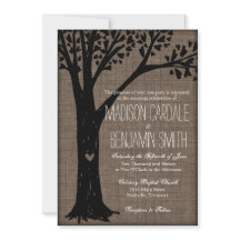 Lädt rustikales Land geschnitzte