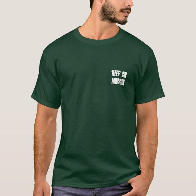 L'adulte gardent sur le T-shirt de Muddin ATV (Devant)