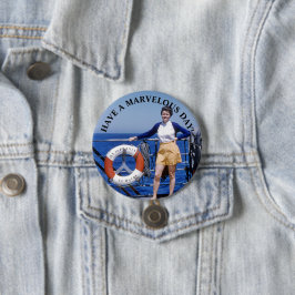 Lady auf Schiffen Mitte des Jahrhunderts haben ein Button