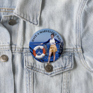Lady auf Schiffen Mitte des Jahrhunderts haben ein Button