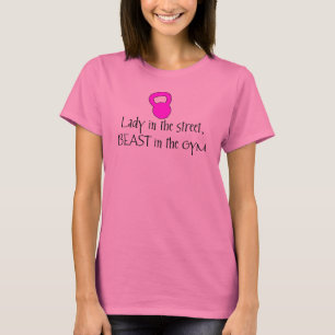 Lady in der Straße, BEAST im Fitnessraum LadysT T-Shirt