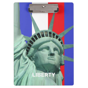 Lady Liberty auf blau rot weiß gestreiftem Klemmbr Klemmbrett