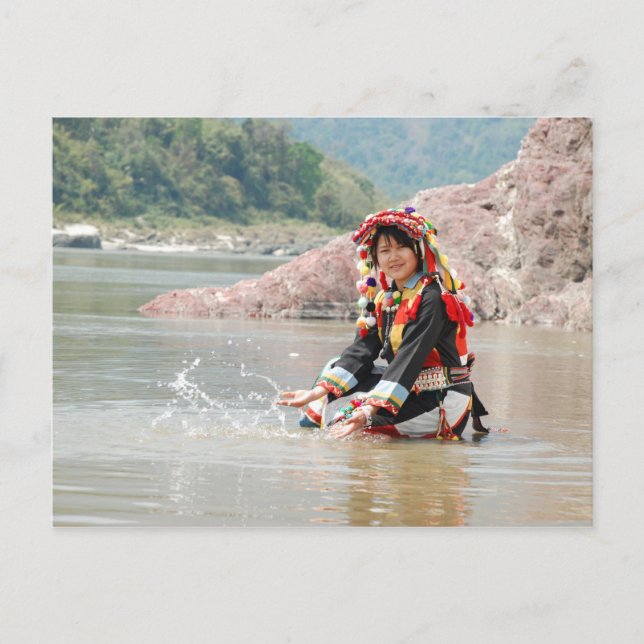 Lady Padaung Postkarte (Vorderseite)