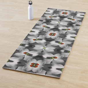 Ladybug auf Dogwood-Blume Abstrakte Natur Yogamatte