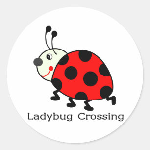 Ladybug Crossing Runder Aufkleber