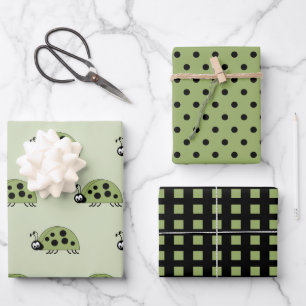 Ladybugs grüne und schwarze Punkte und Quadrate Geschenkpapier Set