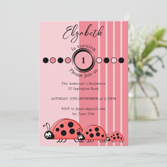 Ladybugs Name wird 1 rosa 1. Geburtstag Einladung (Stehend Vorderseite)
