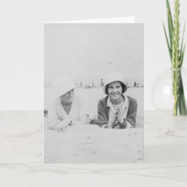 Ladys on Beach Old Black & White Grußkarte Karte (Vorderseite)