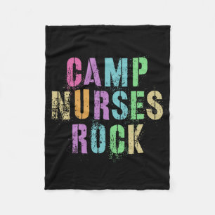 Lagerkrankenschwestern rocken lustige Camping-Medi Fleecedecke