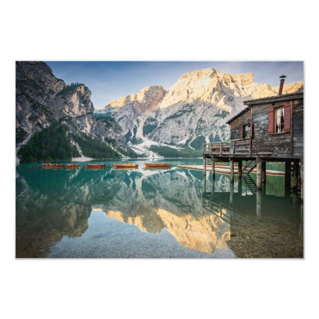 Lago di Braies in den Dolomiten in Italien Fotodruck (Vorne)