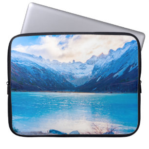Laguna Esmeralda bei Ushuaiaushuaia, Lagune, Patag Laptopschutzhülle