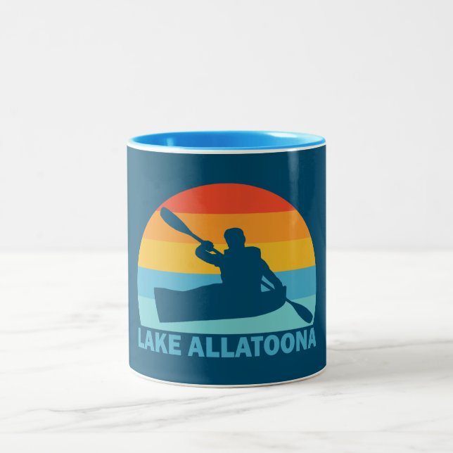 Lake Allatoona Georgia Kayak Zweifarbige Tasse (Mittel)