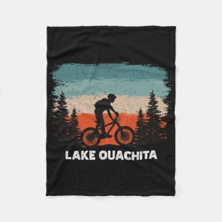 Lake Ouachita Mountain Biking Sunset Retro Vintage Fleecedecke