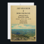Lake Placid Wedding Invitation Vintag Mitte des Ja Einladung<br><div class="desc">Eine einzigartige Vintage Hochzeitseinladung zum Placier See mit unzähligen Charme aus der Mitte des Jahrhunderts und einer Bergszene. Feiern Sie Ihre Hochzeit in Urlaubsort auf dem Placiensee mit diesem netten Retro New Yorker Staat Lake Placid Hochzeit einladen.</div>