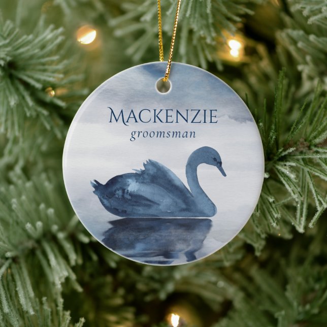 Lake Reflections | Dusty Blue Swan Groomsman Keramik Ornament (Baum)