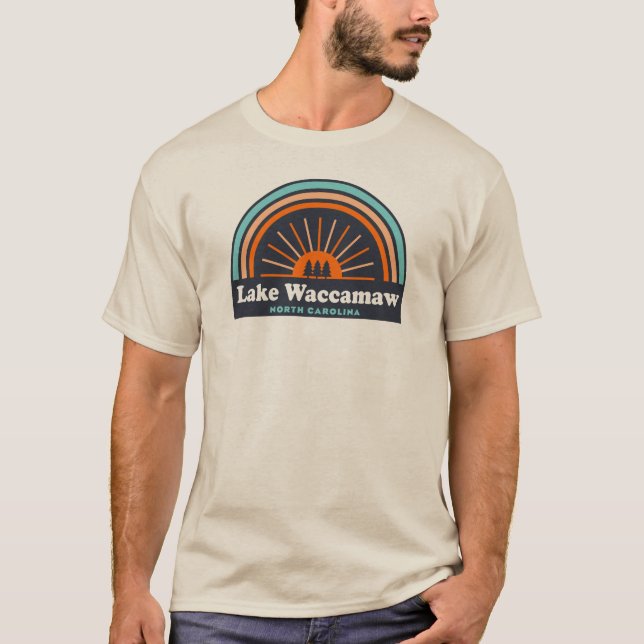 Lake Waccamaw North Carolina Rainbow T-Shirt (Vorderseite)