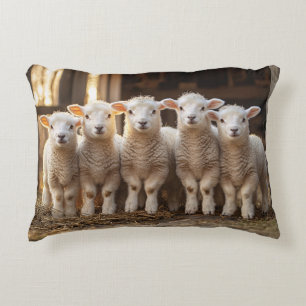 Lamb Mob Landschaftlich Dekokissen