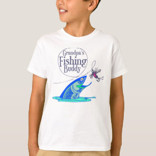L'ami de la pêche du grand-papa badine le T-shirt