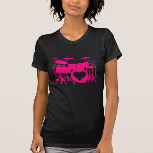 L'amour de filles bat du tambour du T-shirt foncé