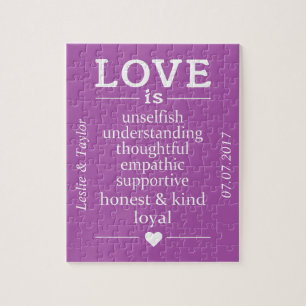 L'amour est… les noms, la date et le puzzle fait