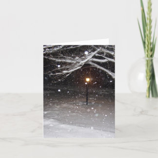 Lampadaire dans le carte pour notes de neige