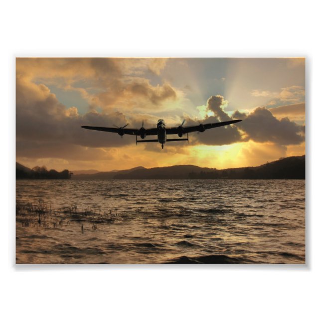 Lancaster und der See Fotodruck (Vorne)